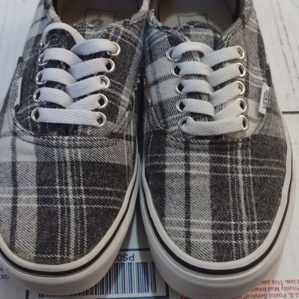 Vans 